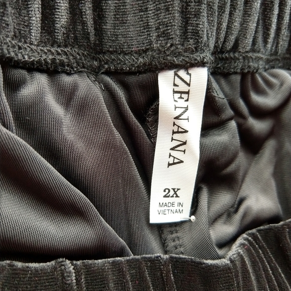 Black Velvet Wide Leg Pants Plus Size 2X - Picture 10 of 14